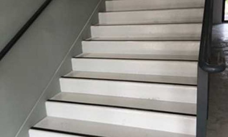 Accessibilité complète d’un escalier à Bayonne. Meltem Industrie Services