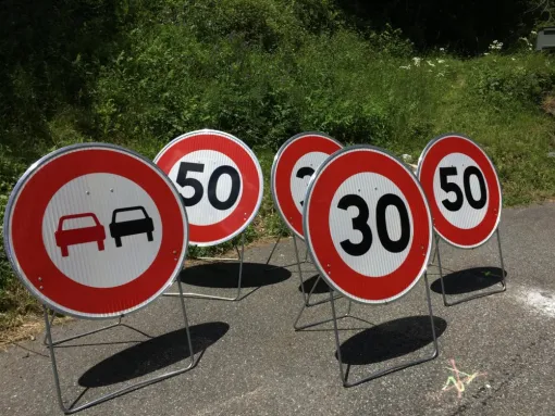 Location de panneaux de signalisation Bayonne - Pau, Bayonne, Meltem Industrie Services