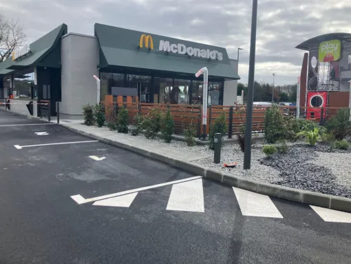 Marquage au sol McDonalds, Bayonne, Meltem Industrie Services