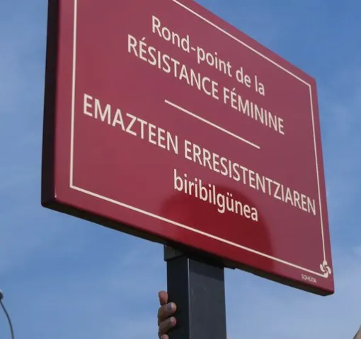 Panneau de rue au Pays Basque, Bayonne, Meltem Industrie Services
