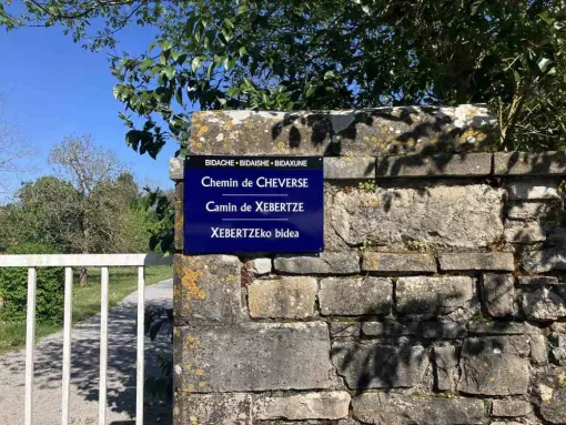 Panneau de rue en émail Aquitaine, Bayonne, Meltem Industrie Services