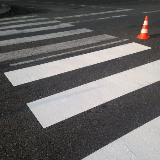 Réalisation de marquage au sol à Pau, Bayonne, Meltem Industrie Services