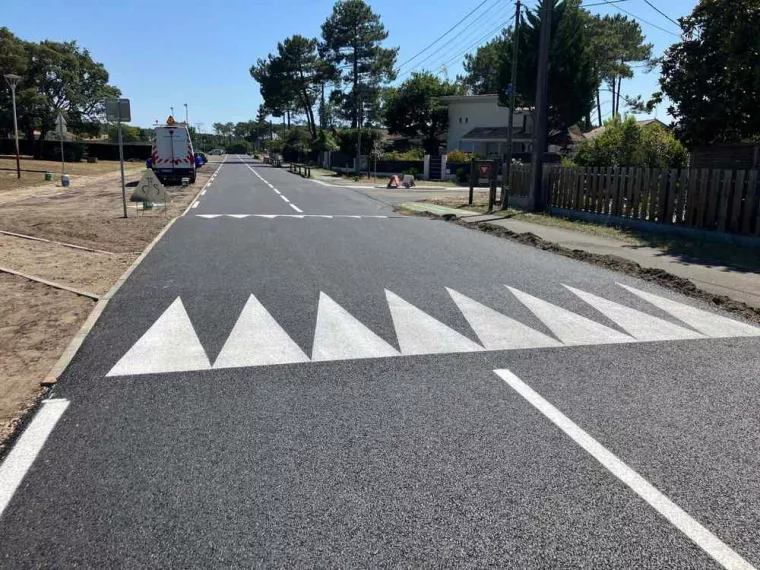 Marquage au sol sur routes, Bayonne, Meltem Industrie Services