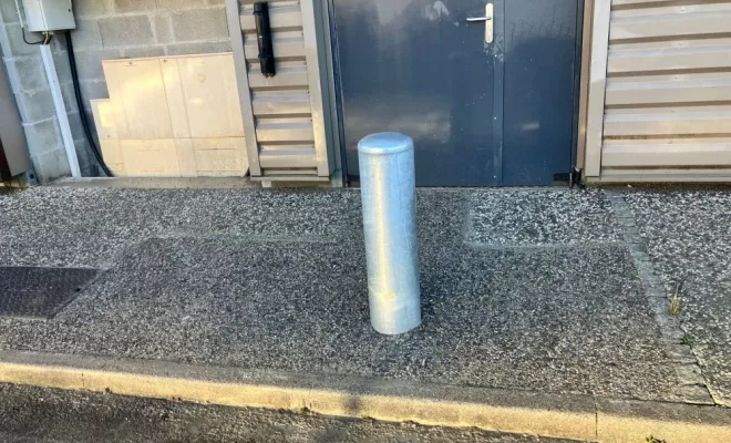 Borne anti Bélier à Pau avec finition béton désactivé, Bayonne, Meltem Industrie Services