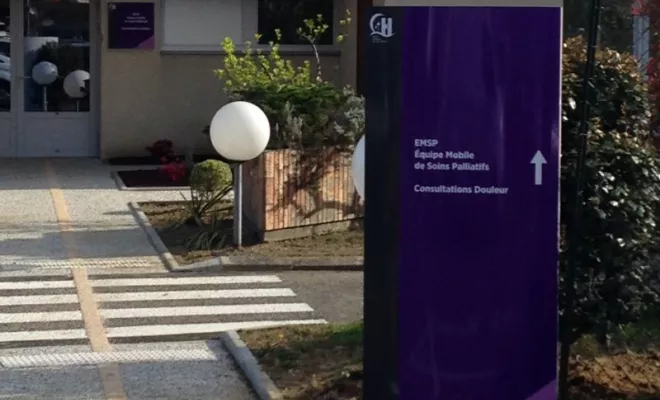 Fourniture et pose de totems, Bayonne, Meltem Industrie Services