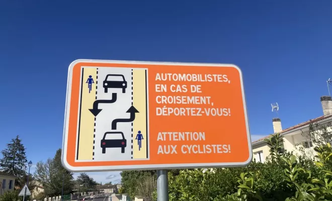 Marquage au sol piste cyclable, Bayonne, Meltem Industrie Services