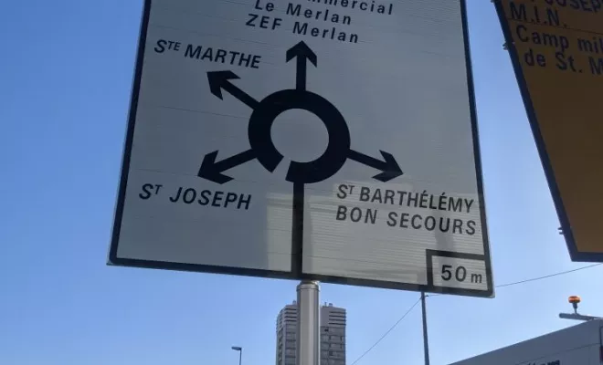 Panneaux de signalisation directionnelle et de police, Bayonne, Meltem Industrie Services